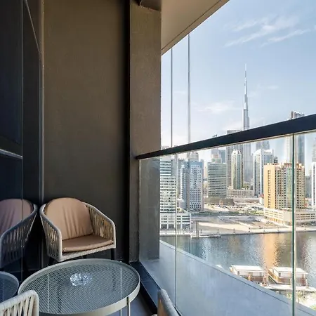 Waves Holiday Homes - 15 Northside, Tower 1, Two Bedroom دبي المظهر الخارجي الصورة