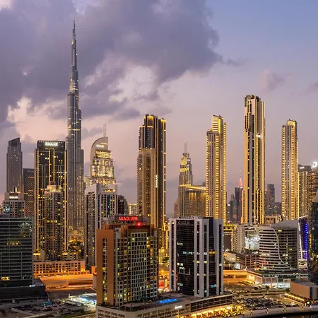 Waves Holiday Homes - 15 Northside, Tower 1, Two Bedroom دبي المظهر الخارجي الصورة