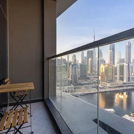 Waves Holiday Homes - 15 Northside, Tower 1, Two Bedroom دبي المظهر الخارجي الصورة