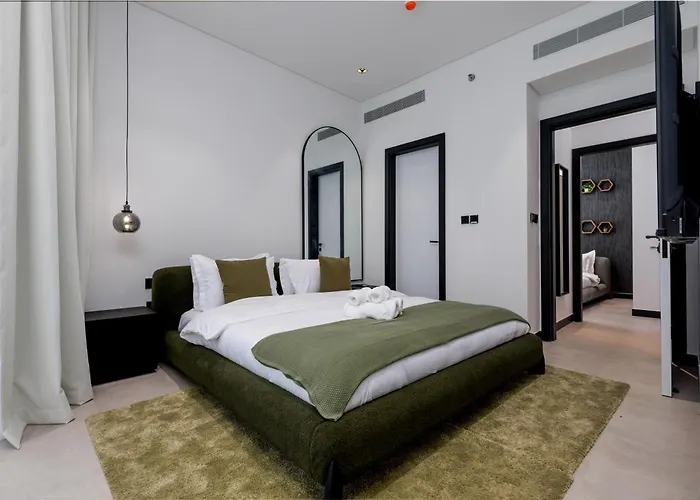 Waves Holiday Homes - 15 Northside, Tower 1, Two Bedroom