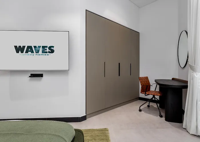 Waves Holiday Homes - 15 Northside, Tower 1, Two Bedroom